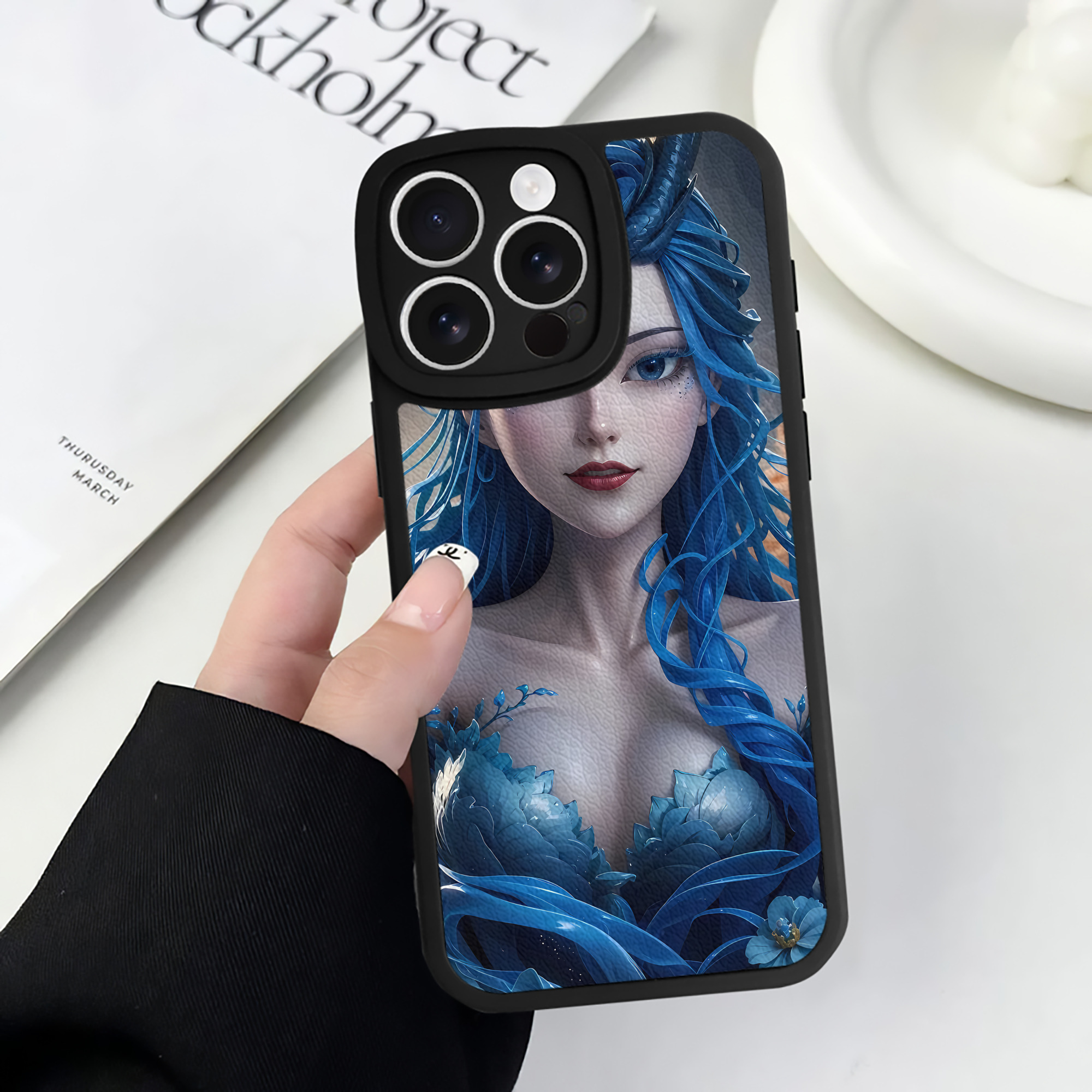 （画像用） Ne Zha 2 ナタ 魔童の大暴れ 【iPhone 16シリーズ対応】シリコンスマホケース（レザー調） 材質：シリコン